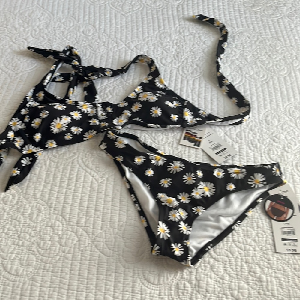 NWT No boundaries sunflower bikini